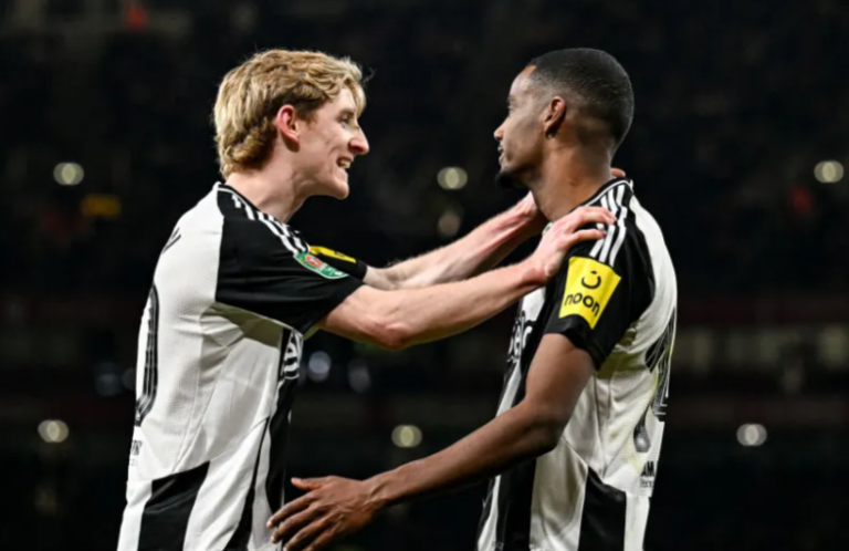 Isaac scoret + assisterte, Newcastle slo Arsenal 2-0